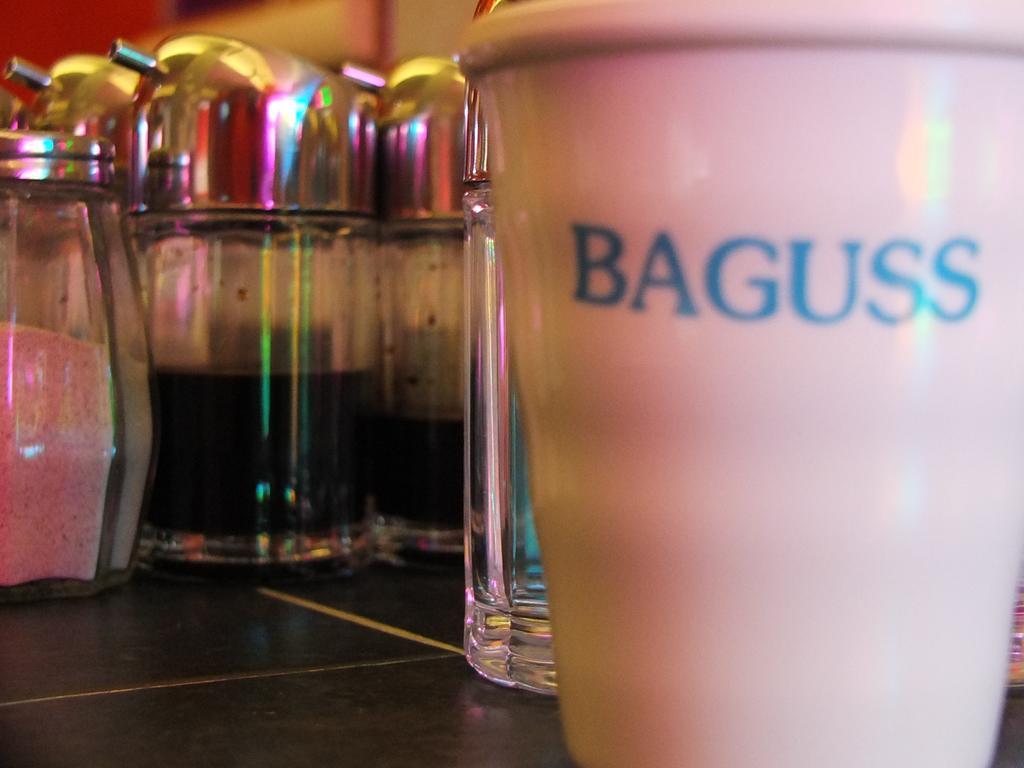 Baguss And Serviced 3* Johor Bahru