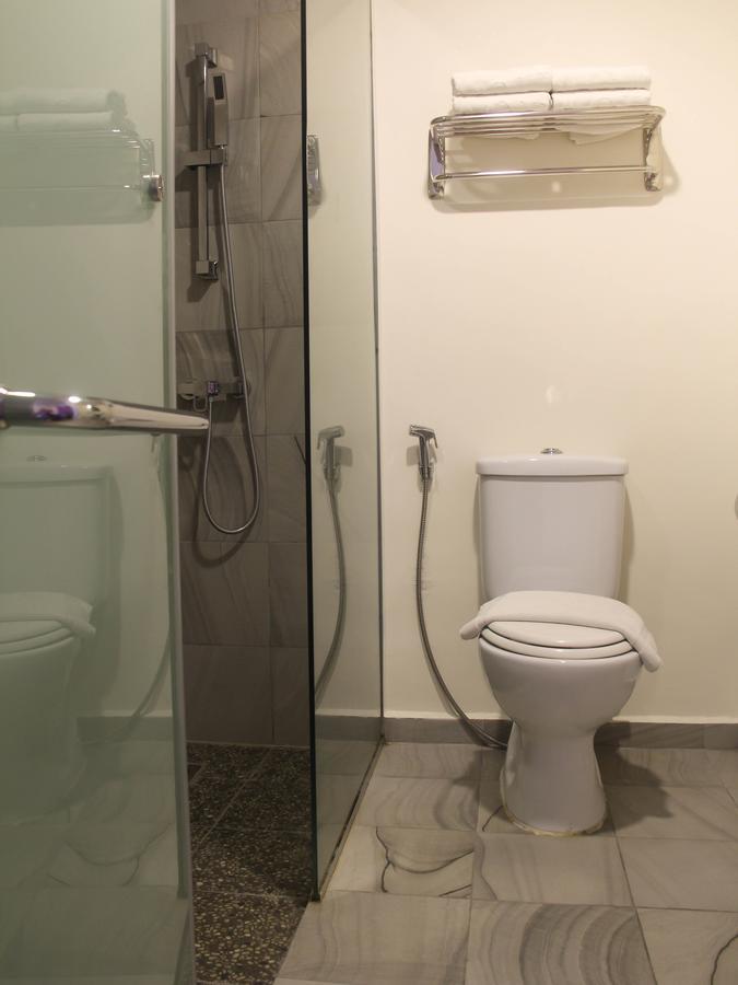 Baguss And Serviced 3* Johor Bahru