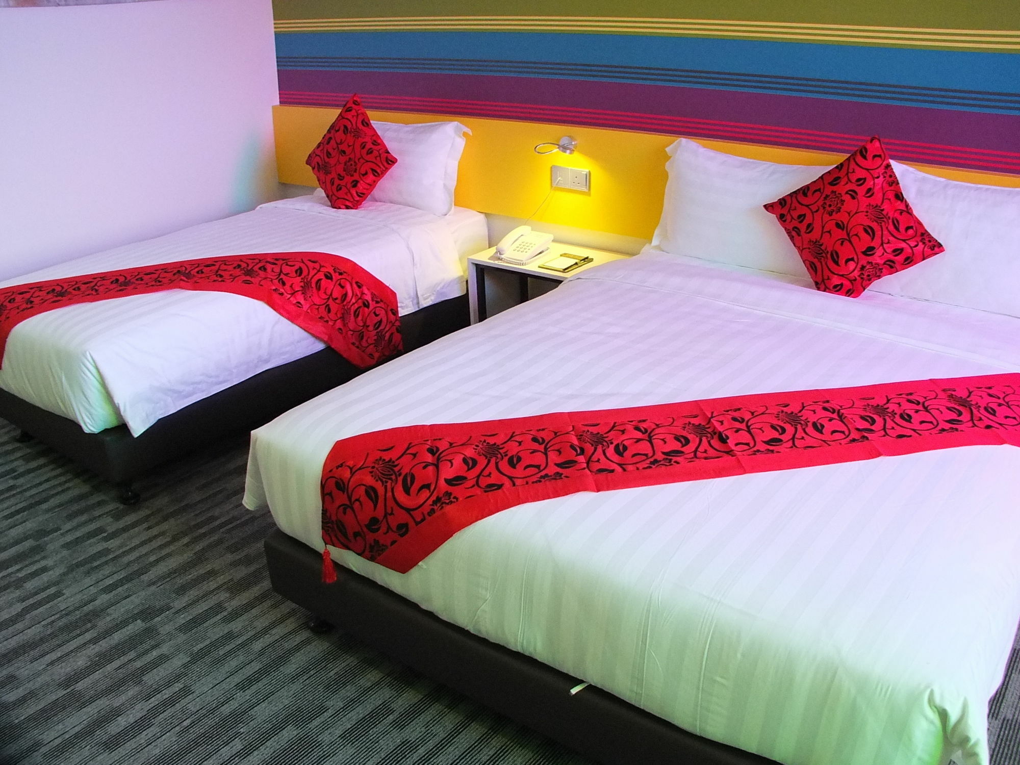 Hotel Baguss And Serviced